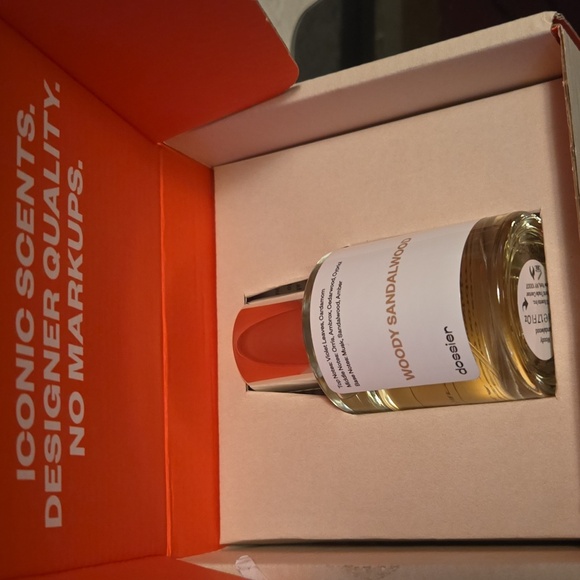 Dossier Woody Sandalwood and Powdery Tobacco Fragrance Eau De Parfum-50ml/ 1.7oz - Picture 8 of 10